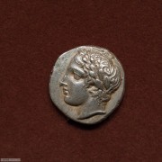 古希腊马其顿阿波罗与竖琴银币
