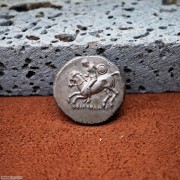 古希腊卡拉布里亚塔兰托少年骑海豚诺姆斯银币